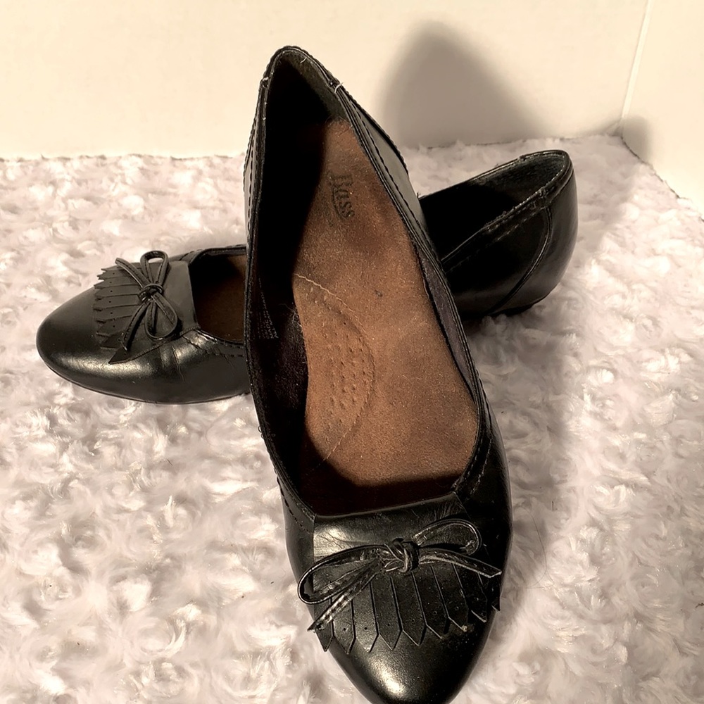 Black flats